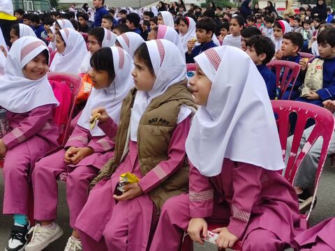 هشتمین اجرای تماشاخانه سیار کانون مهمان کودکان نوری شد