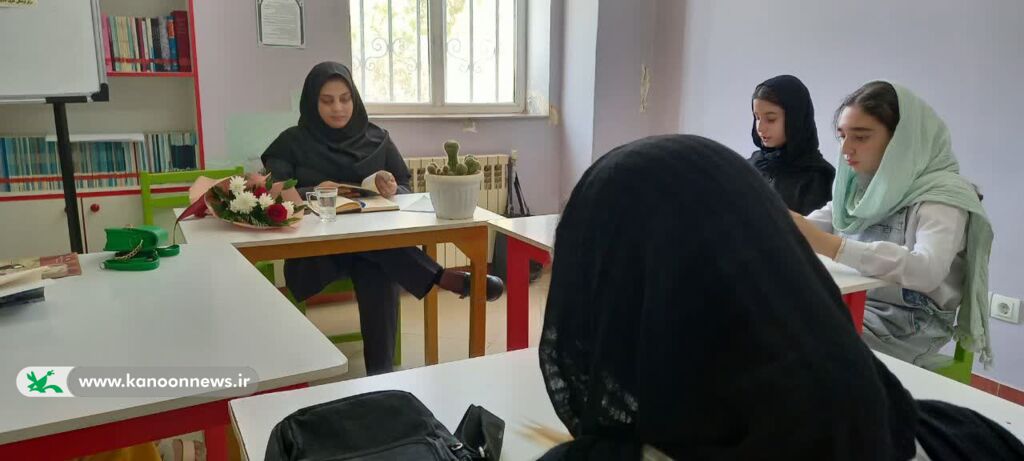 پایان پلهی اول «پاگرد کتاب» با نقد و بررسی ۱۰ عنوان کتاب در مراکز ادبی زنجان