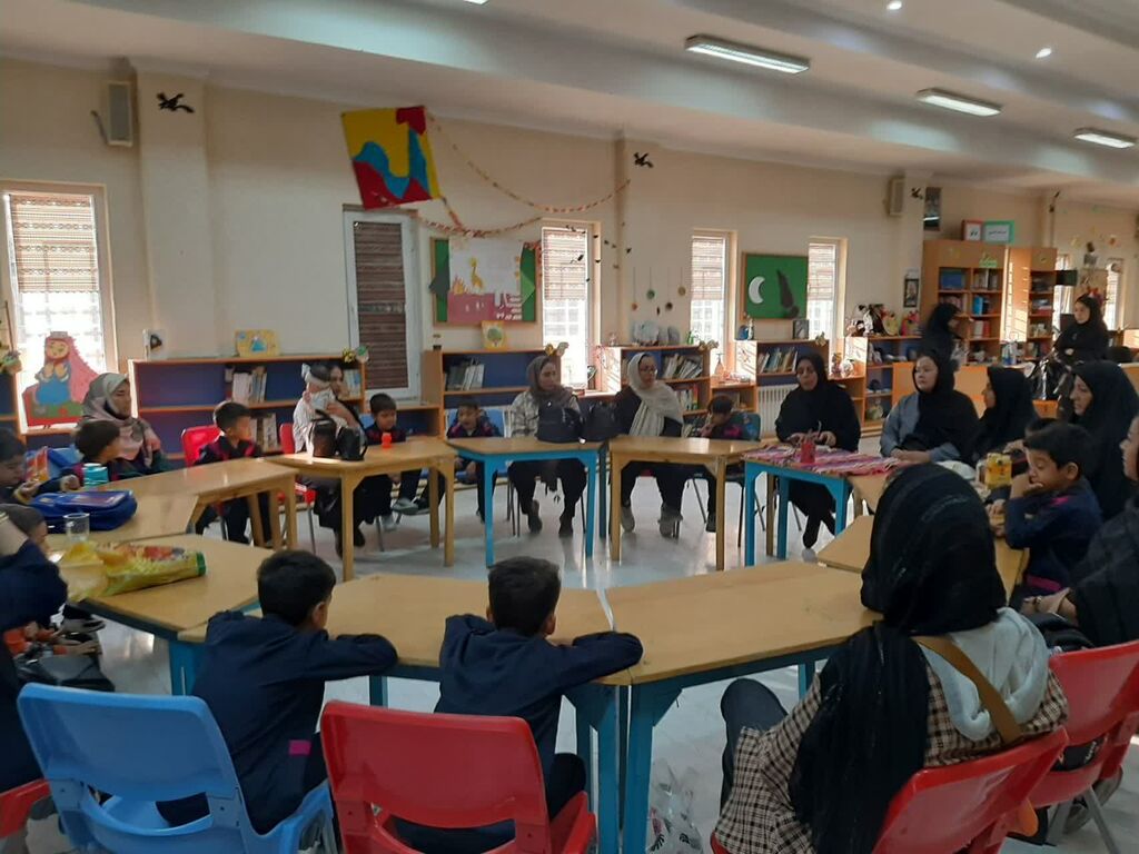 تغذیه سالم محور گفتگوهای کانون سرخه با والدین نوخوانان