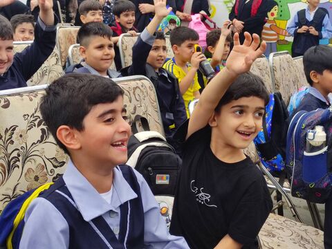 تماشاخانه سیار کانون پرورش فکری به چمستان رسید