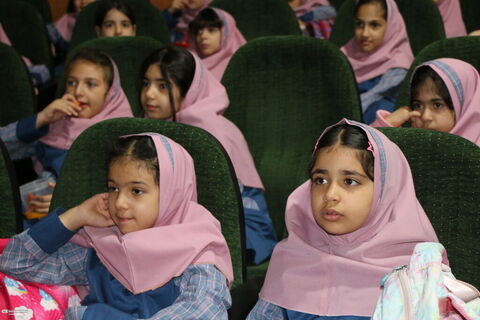 جشن استانی نوخوان‌ها و رونمایی از طرح هزار درنای کاغذی
