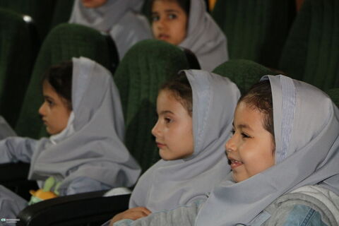 جشن استانی نوخوان‌ها و رونمایی از طرح هزار درنای کاغذی