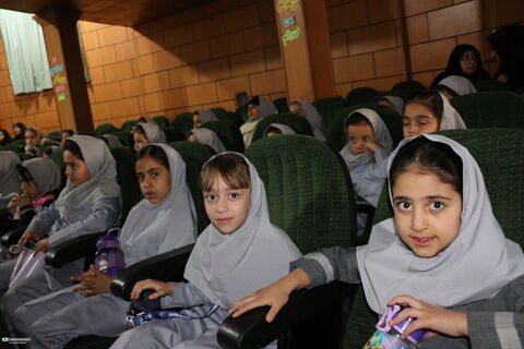 جشن استانی نوخوان‌ها و رونمایی از طرح هزار درنای کاغذی