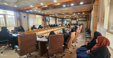 مجموعه نشست های«تربیت توحیدی» و «مبانی مهدویت در فعالیت های دینی کانون»