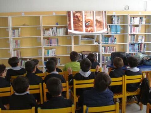 نمایش فیلم_مرکزی