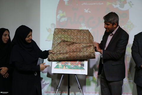 جشن استانی نوخوان‌ها و رونمایی از طرح هزار درنای کاغذی