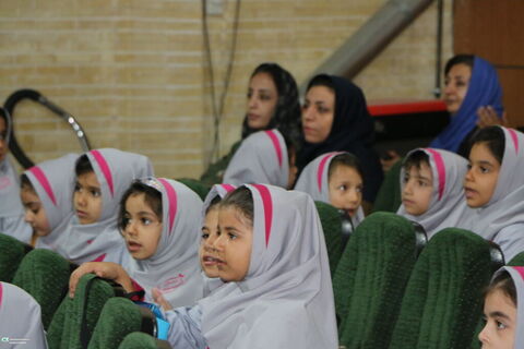 جشن استانی نوخوان‌ها و رونمایی از طرح هزار درنای کاغذی