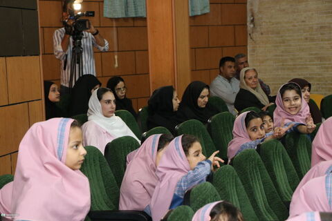 جشن استانی نوخوان‌ها و رونمایی از طرح هزار درنای کاغذی