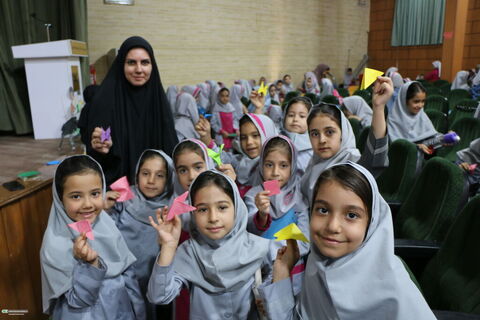 جشن استانی نوخوان‌ها و رونمایی از طرح هزار درنای کاغذی