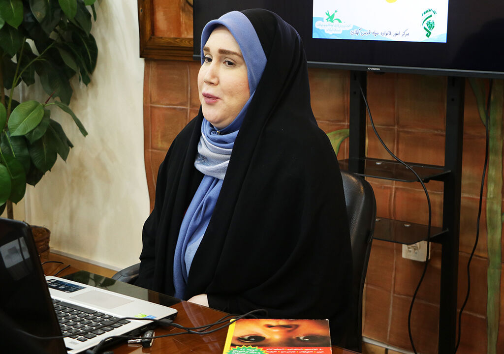 نشست تخصصی «آسیبهای اجتماعی و الگوی ارتباط مؤثر با نوجوانان»