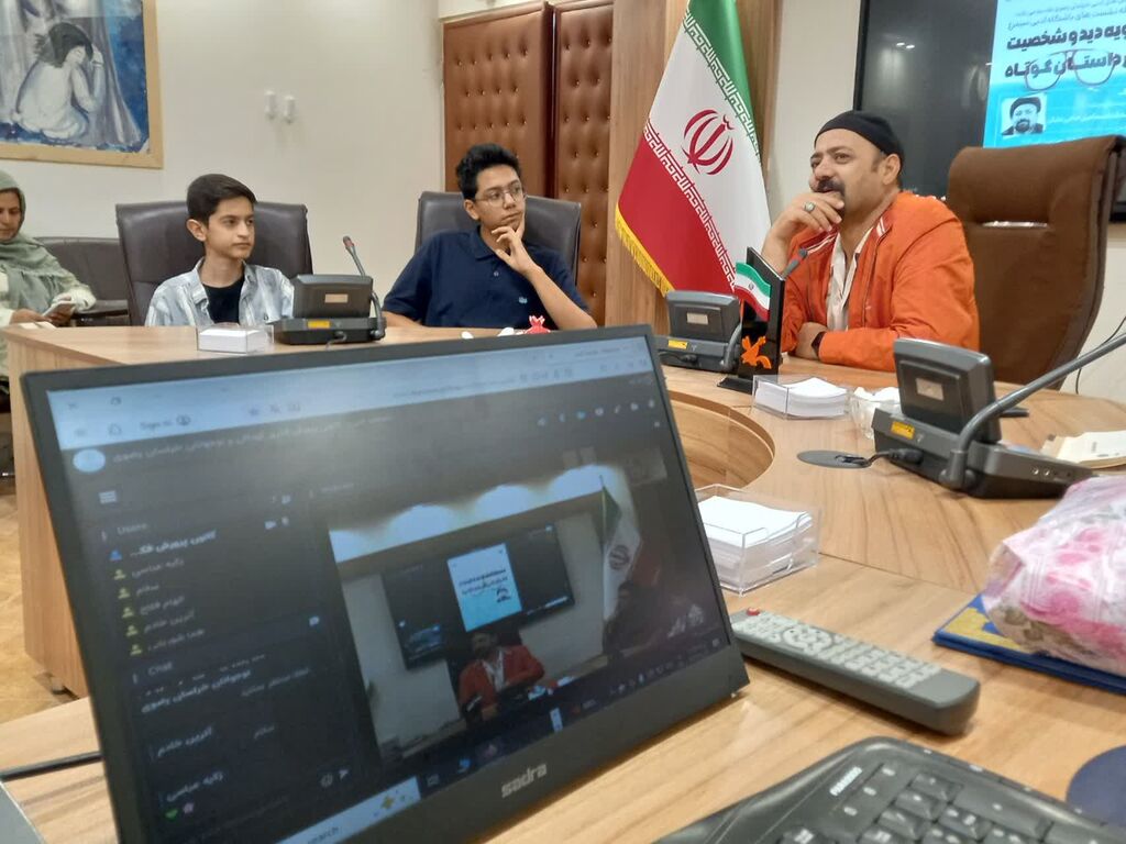کارگاه «زاویه دید و شخصیت در داستان کوتاه» در کانون خراسان رضوی برگزار شد 