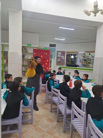 همزمان با روز ملی قصه‌گویی، مربیان خراسان رضوی کودکان را میهمان قصه‌ها کردند