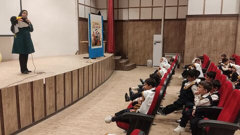 همزمان با روز ملی قصه‌گویی، مربیان خراسان رضوی کودکان را میهمان قصه‌ها کردند