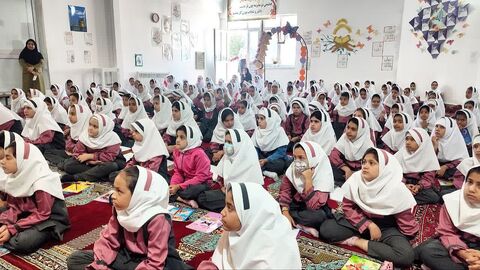 همزمان با روز ملی قصه‌گویی، مربیان خراسان رضوی کودکان را میهمان قصه‌ها کردند