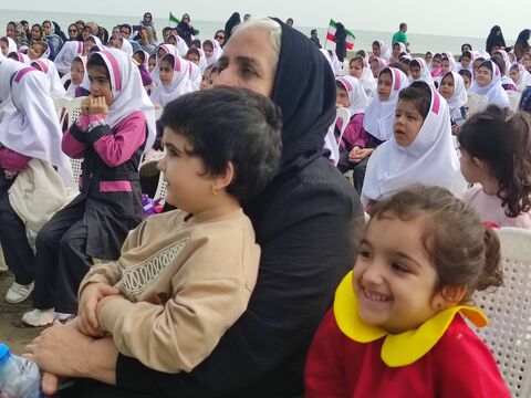 در یازدهمین ایستگاه، تماشاخانه سیار کانون پرورش فکری به نشتارود رسید