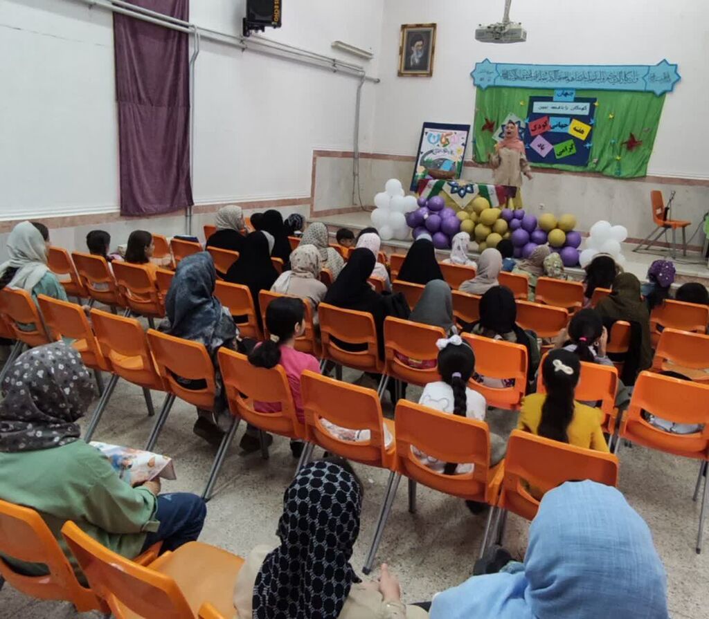 برگزاری ویژهبرنامه «روز کودک، روز قصه» در مراکز کانون پرورش فکری همدان