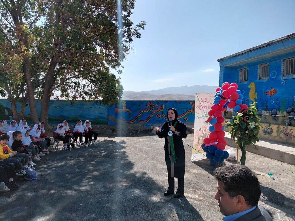 برگزاری ویژهبرنامه «روز کودک، روز قصه» در مراکز کانون پرورش فکری همدان