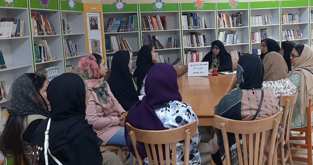 نشست فرزندپروری با موضوع مسئولیتپذیری کودکان و نوجوانان در کانون البرز برگزار شد