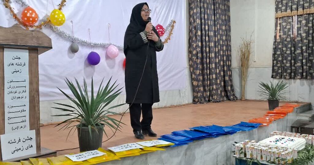 «جشن فرشته‌ها» در مرکز کنگاور برگزار شد