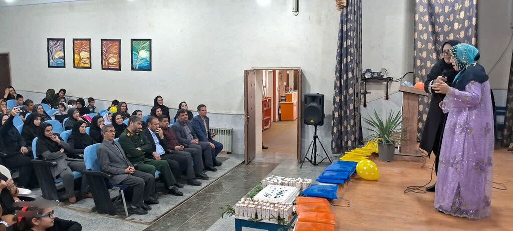 «جشن فرشتهها» در مرکز کنگاور برگزار شد