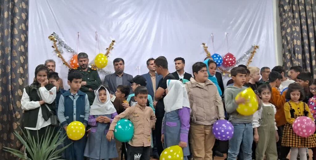 «جشن فرشته‌ها» در مرکز کنگاور برگزار شد