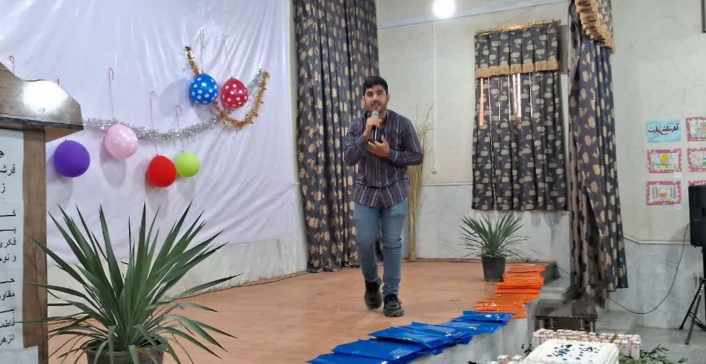 «جشن فرشتهها» در مرکز کنگاور برگزار شد