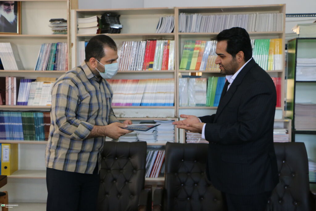 تقدیر از کارکنان و مربیان کانون زبان و کانون پرورش فکری سمنان به مناسبت هفته ملی کودک