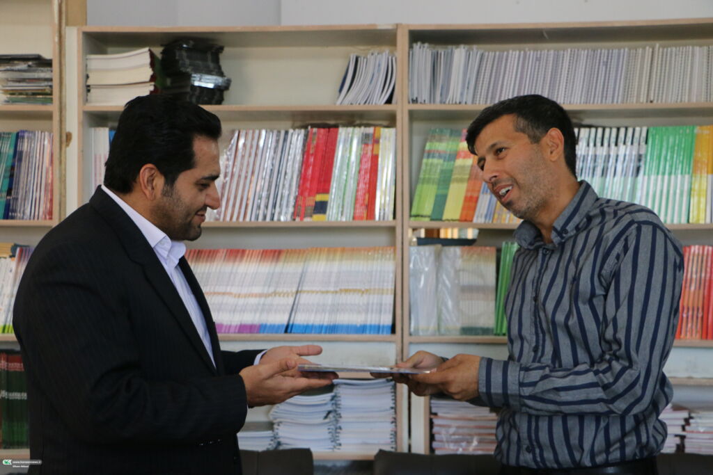 تقدیر از کارکنان و مربیان کانون زبان و کانون پرورش فکری سمنان به مناسبت هفته ملی کودک