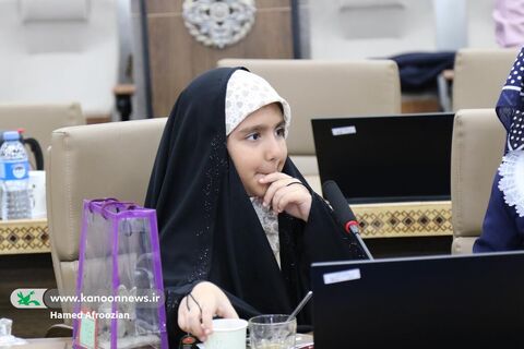 دیدار اعضای منتخب کودک کانون مازندران با استاندار