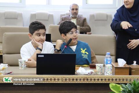 دیدار اعضای منتخب کودک کانون مازندران با استاندار