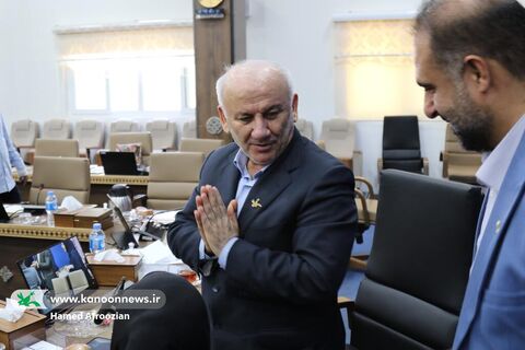 دیدار اعضای منتخب کودک کانون مازندران با استاندار