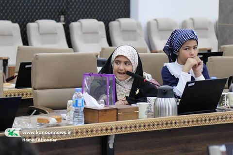 دیدار اعضای منتخب کودک کانون مازندران با استاندار