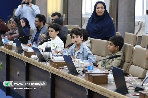 دیدار اعضای منتخب کودک کانون مازندران با استاندار