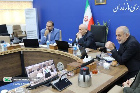 دیدار اعضای منتخب کودک کانون مازندران با استاندار