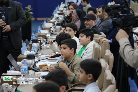 دیدار اعضای منتخب کودک کانون مازندران با استاندار