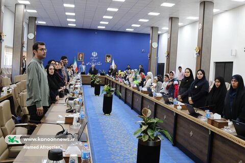 دیدار اعضای منتخب کودک کانون مازندران با استاندار