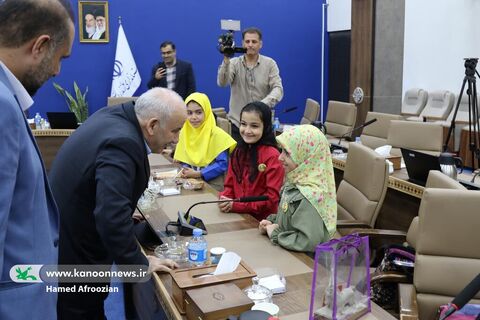 دیدار اعضای منتخب کودک کانون مازندران با استاندار