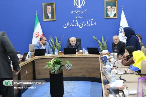دیدار اعضای منتخب کودک کانون مازندران با استاندار