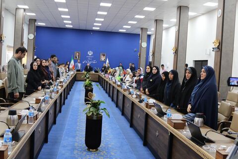 دیدار اعضای منتخب کودک کانون مازندران با استاندار ( بخش دوم )