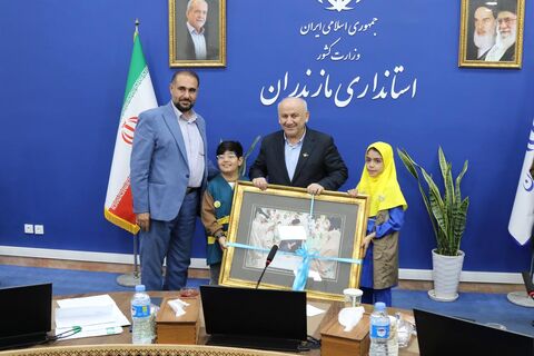 دیدار اعضای منتخب کودک کانون مازندران با استاندار ( بخش دوم )