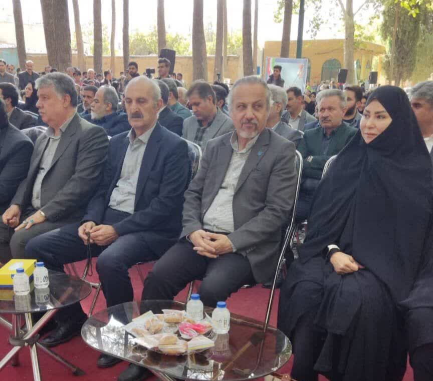 نخستین جشنواره پیاز و گردو در هرسین