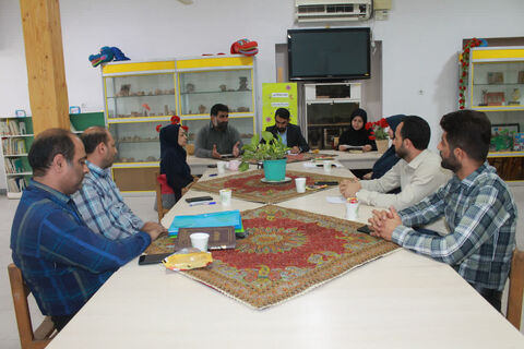 نشست همافزایی مربیان مراکز سیار و پستی کانون خوزستان