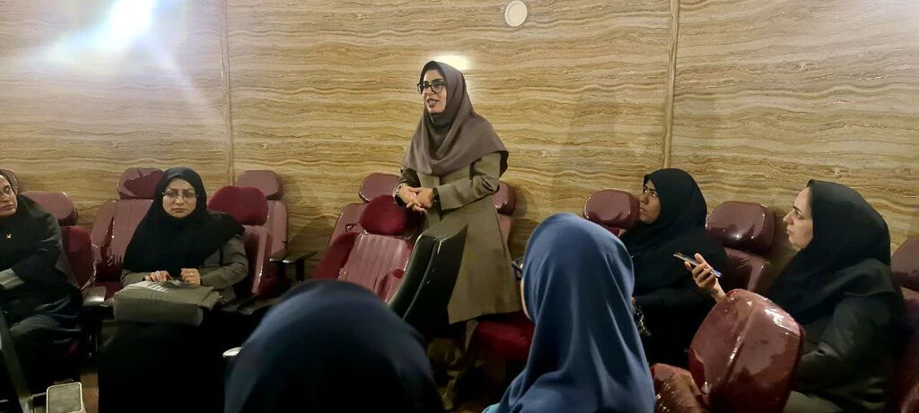 برگزاری دوره آموزشی «آشنایی با مبانی نجوم مقدماتی» در استان هرمزگان