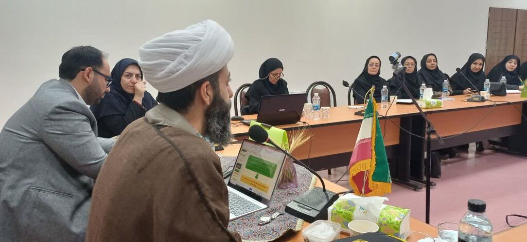 مربیان کانون رساله حقوق امام سجاد (ع) و کتاب طرح کلی را مطالعه کنند