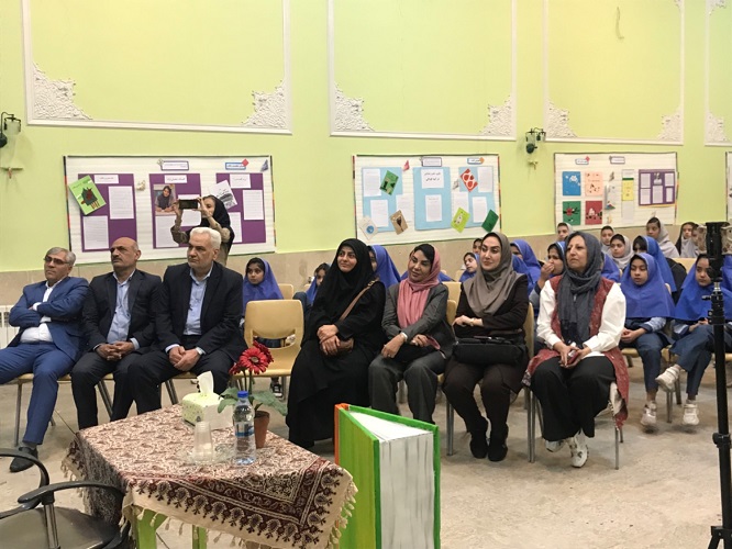 نشست صمیمانه با افسانه شعر و داستان ایران زمین، در کهن دیار گز برخوار