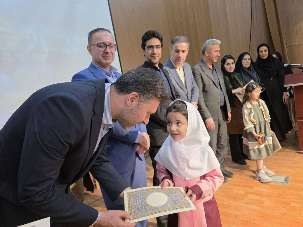 تجلیل از کودکان برتر مهروارههای «کودکی، حال خوش زندگی» در رامسر