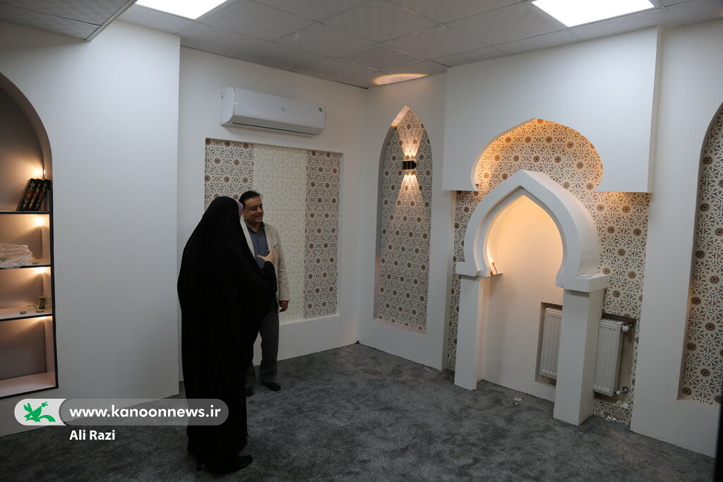 بازدید شهردار بوشهر از مرکز فرهنگیهنری شماره ۱ کانون بوشهر