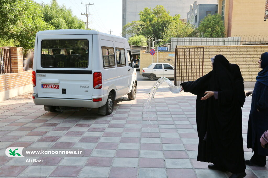 تیم فوتسال کانون استان بوشهر با بدرقهی مدیرکل راهی چالوس شد