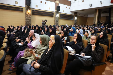 گزارش تصویری برگزاری دومین همایش استانی قصهگویی به همت کانون استان قزوین