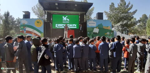 تماشاخانه سیار کانون در شاهین شهر همزمان با پنجمین جشنواره ملی شعر کودک